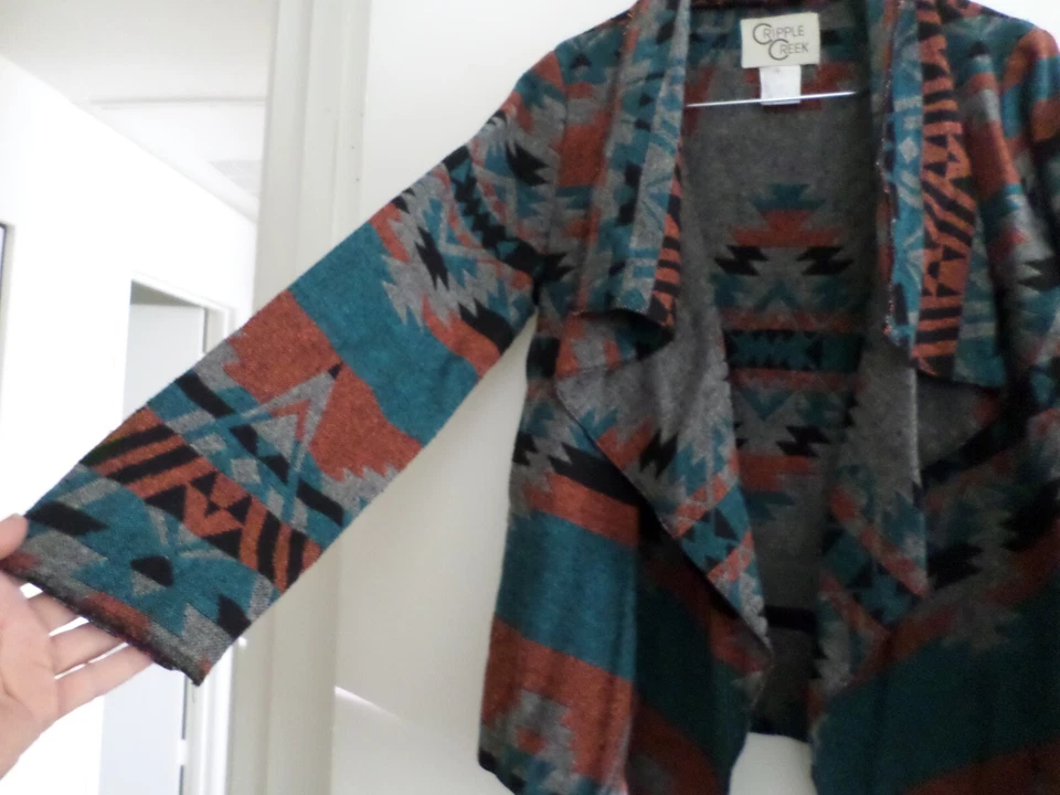 Cripple Creek Aztec design waterfall front open jacket size S - Image 3 of 4