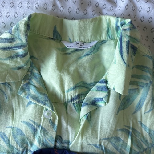 M&S Boys cool Casual Cotton Summer Shirts 9-10 Barely Worn - Picture 3 of 6