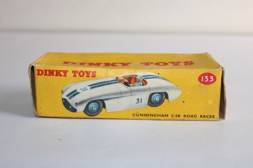 DINKY TOYS voiture de course Cunningham C-5R Road Racer N° 133 en boite Réf H37 - Picture 11 of 15