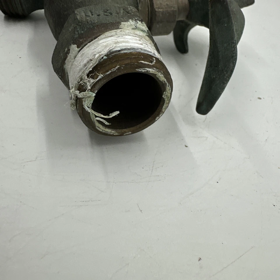 Grifo náutico de salvamento de grifo de salvamento de delfín marsopa de latón vintage Foto 4 de 4