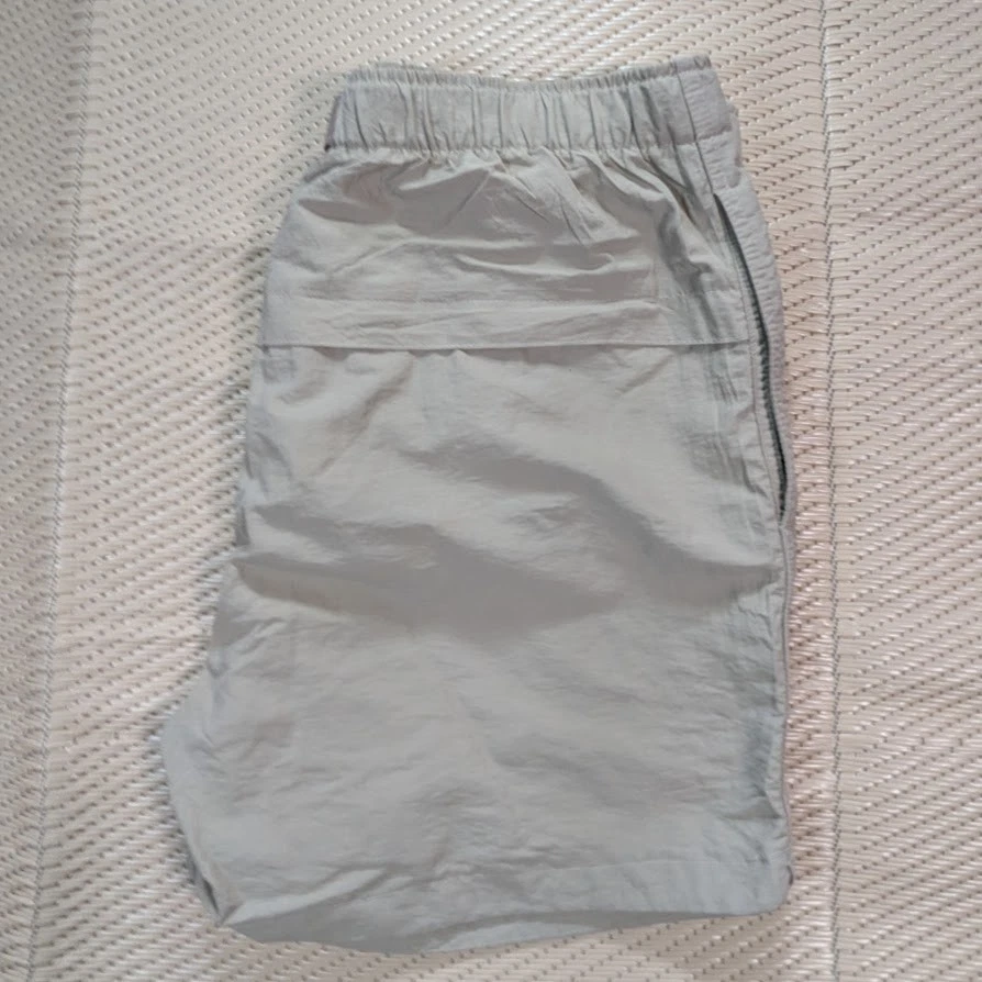 Lands' End Men's M 32-34 Nylon Hiking Shorts Beige Tan Built-In Belt Trail Cargo