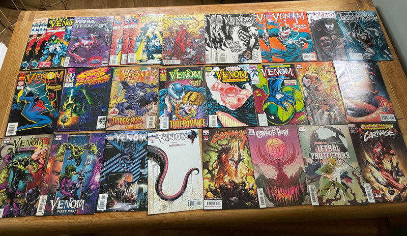 30 Venom & Carnage Marvel Comics, Job Lot Bundle mixed tiles/issues