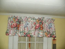 Vintage Ralph Lauren Straight Valance-100% Cotton- Multicolor Flowers
