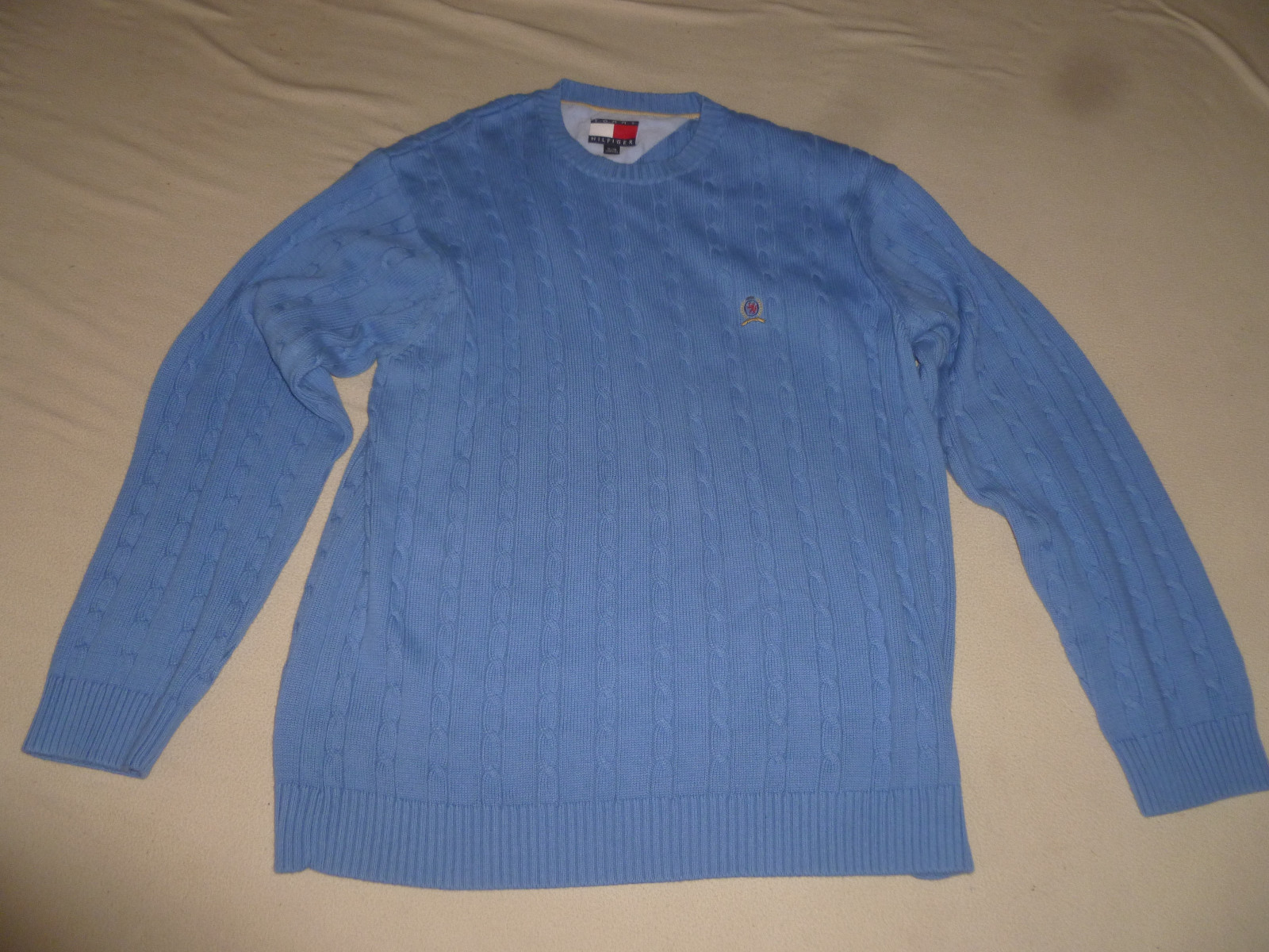 TOMMY HILFIGER LIGHT BLUE CABLE KNIT 