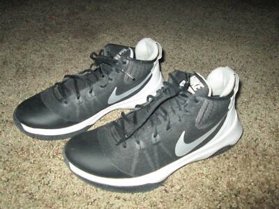 Nike Men Air Versitile 852431-001 Black White Basketball 