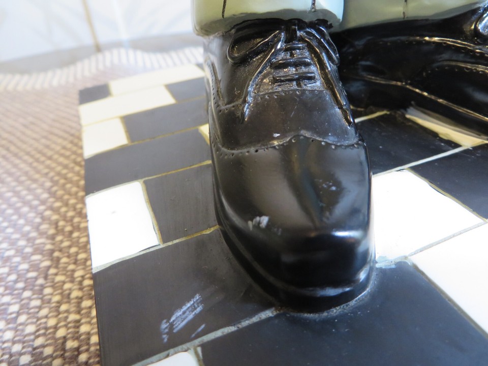 2002 Bombay Company Jeeves James The Butler Wine Bottle Holder 18.5