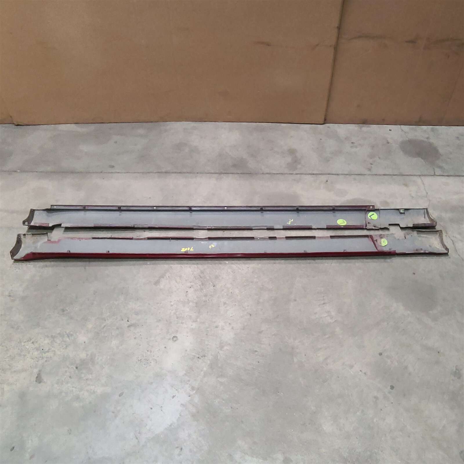 0610 Dodge Charger SRT8 Driver and Passenger Rocker Panels Moldings