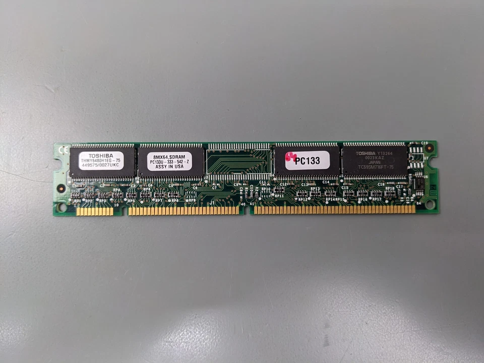 64MB PC133 SDRAM DIMM, 168-pin RAM Memory Stick - Image 2 of 3