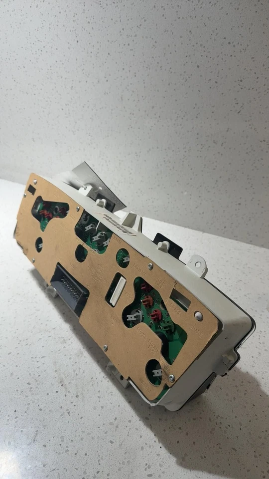 Dodge Dodge Dodge Neon 2003 2004 2005 velocímetro Foto 3 de 4