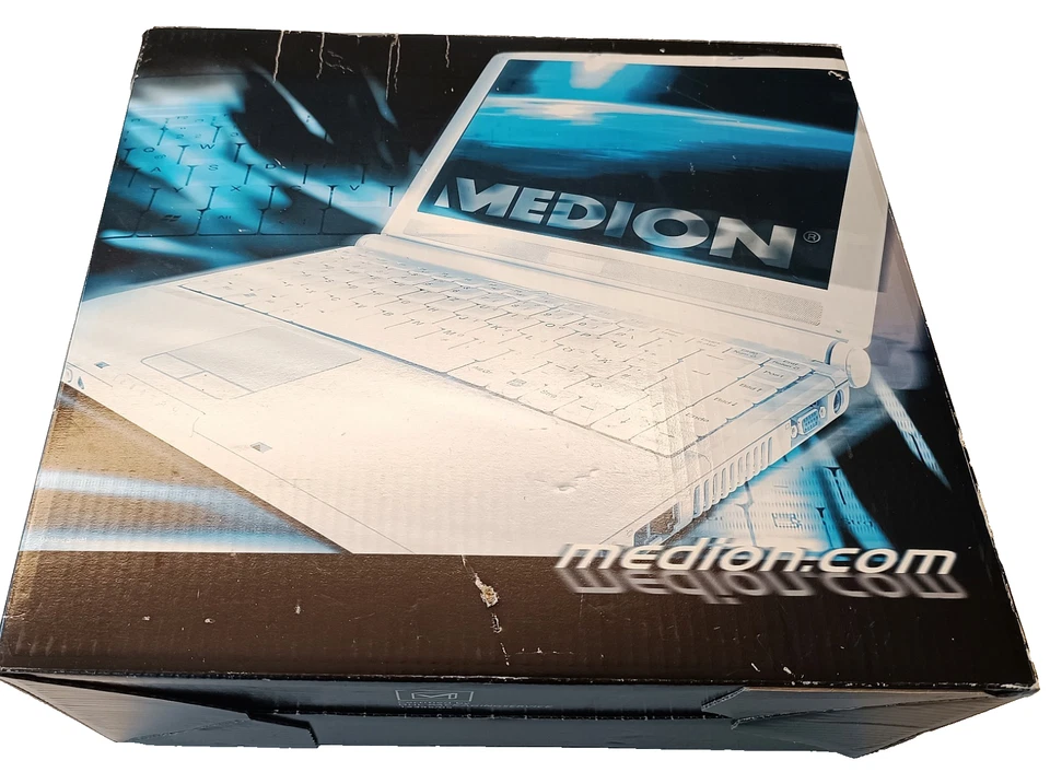 Notebook Medion Akoya 99220 4 GB/2 TB Windows 11 ovp - Bild 3 von 4