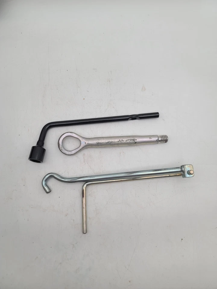 2008-2014 Lexus IS F ISF OEM Jack Assembly w/ Handle & Lug Wrench Tool Kit - Image 3 of 4