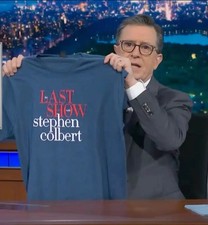 CALDO!!!! T-shirt L'ultimo spettacolo con STEPHEN COLBERT 2026 ristampa