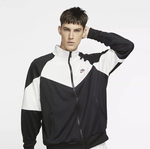 nike men's sportswear windrunner