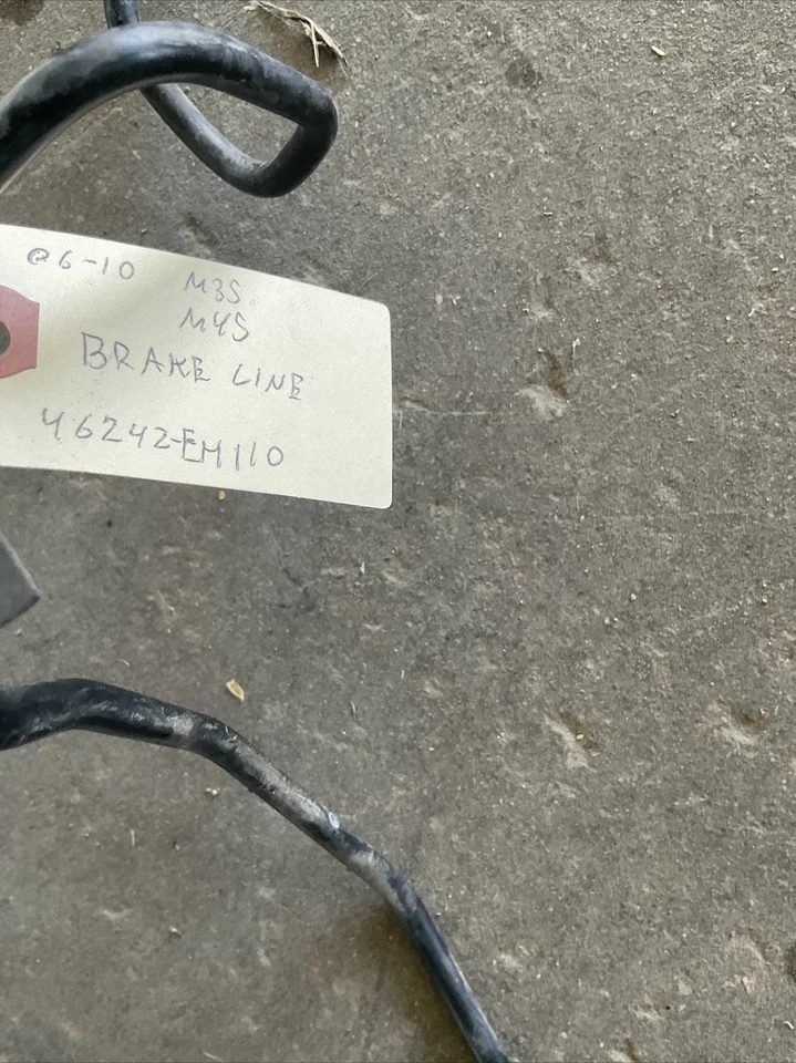 Línea de freno delantero izquierdo Infiniti M35 M45 06-10 46242-EH110 Foto 2 de 3