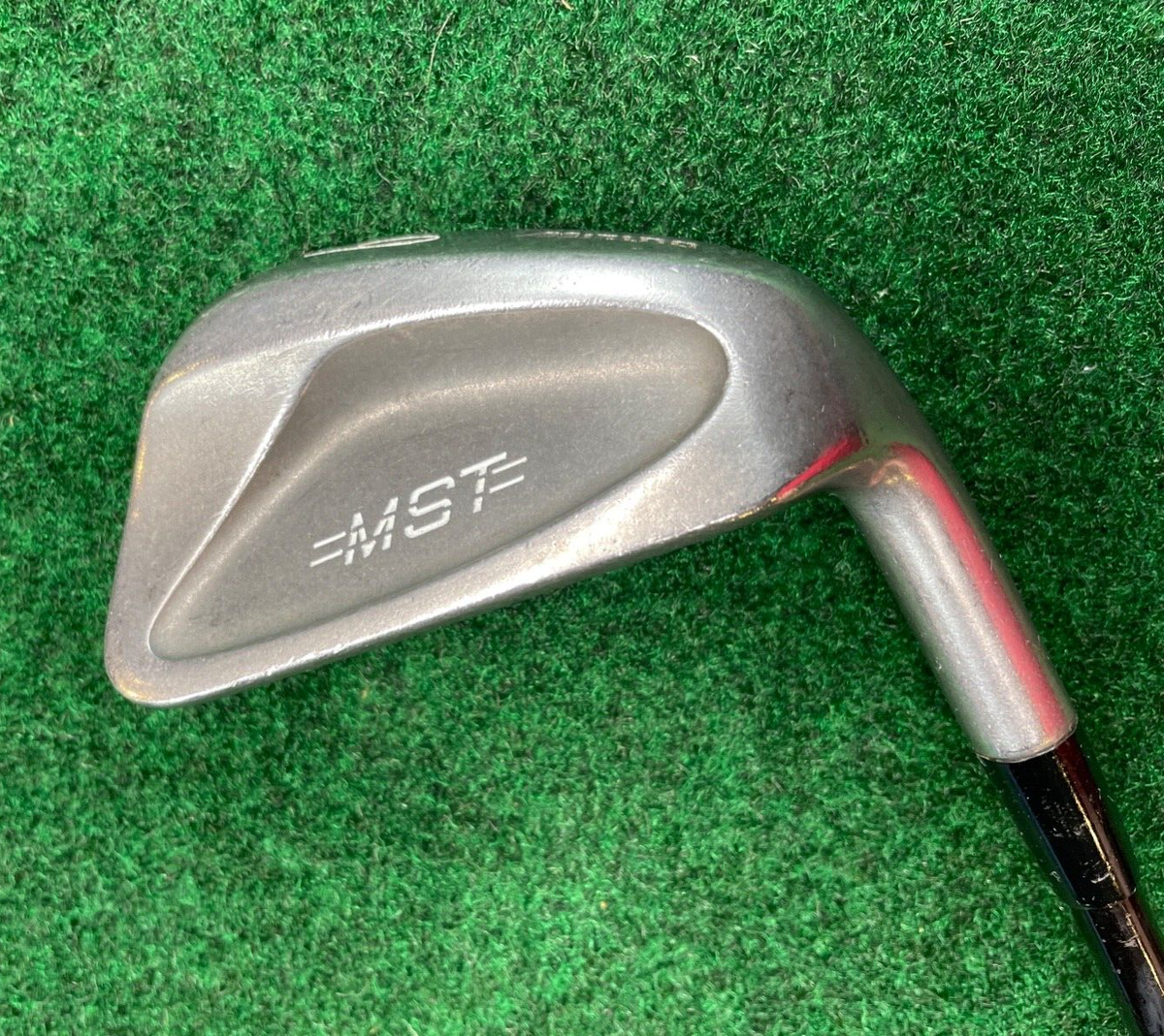 Mizuno MST 9 iron Mizuno Techno Flex 5700 graphite shaft Tour Wrap
