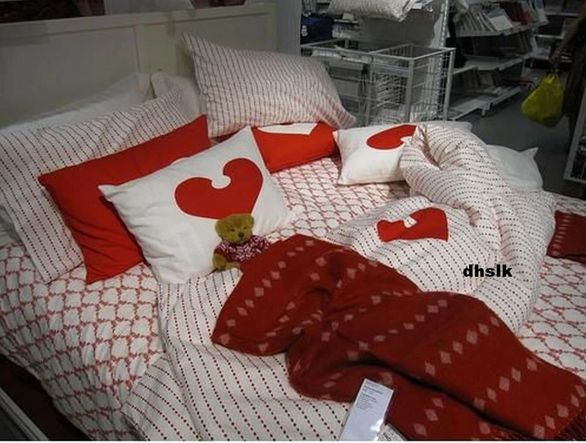 IKEA Snoa Rander Soft Throw Blanket Afghan Red Xmas gift SN A Limited Edition