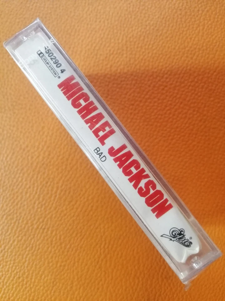 MICHAEL JACKSON [ BAD ] ORIGINAL CASSETTE THAILAND EDITION - Image 2 of 3