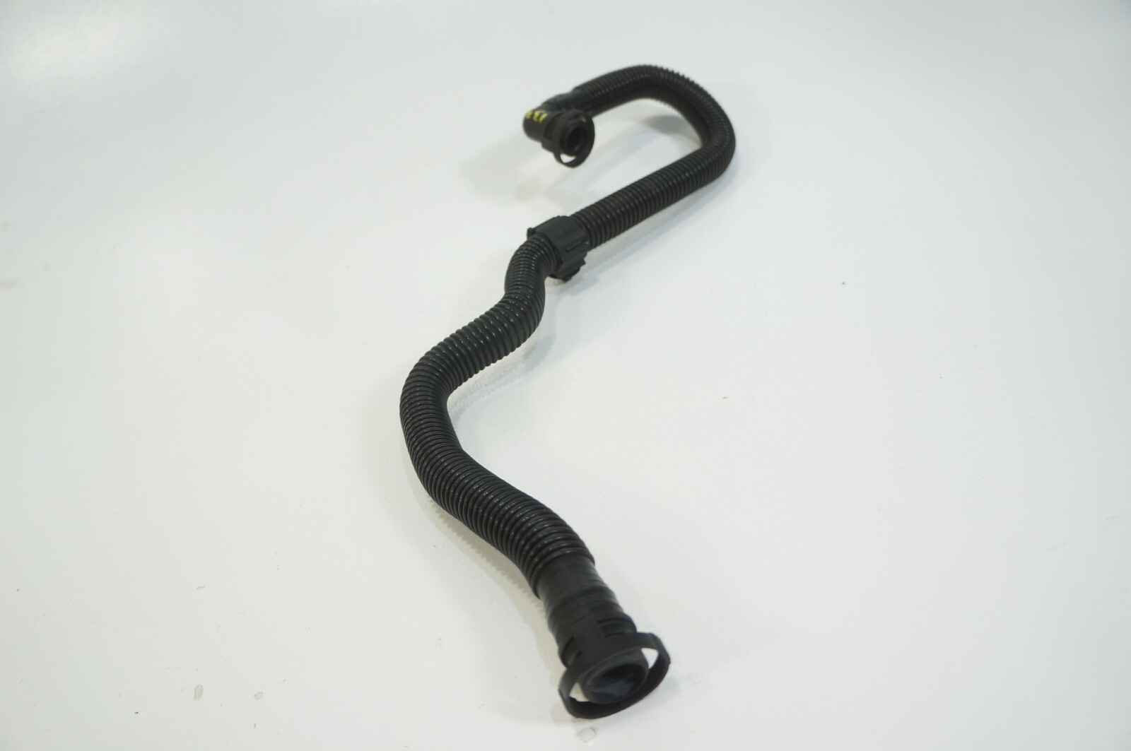 03-12 Bentley Continental Engine Motor Air Pump Hose Pipe Breather Vent Separato