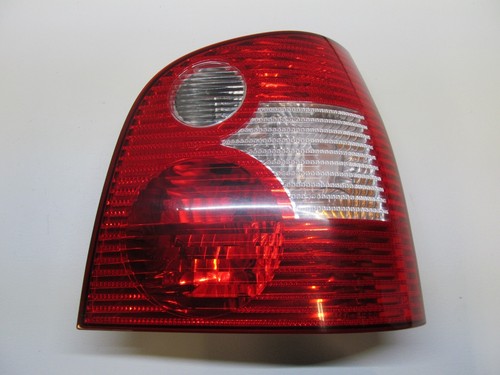 VW Polo 4 9N Rückleuchte Rücklicht rechts hinten original Bj 03-