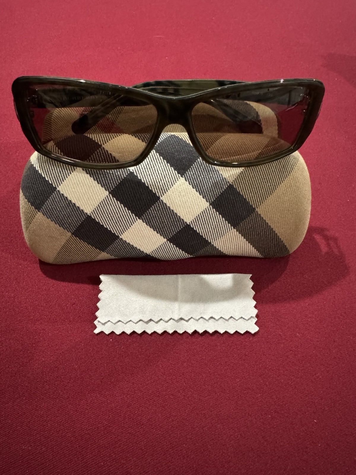 Burberry B4008 3016/73 Rectangular Sunglasses Gre… - image 1