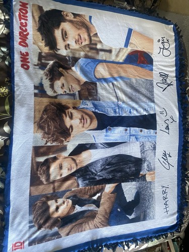 RARE One Direction 1D Fleece Blanket fringe approx 55 x41" blue/black boy band - Picture 5 of 24