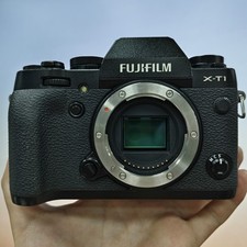 Fujifilm Fuji X-T1 XT1 16.3MP Mirrorless Digital Camera Body Black w/Accessories