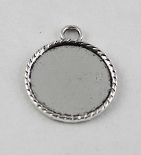 20PCS Tibetan silver 30mm Cabochon Settings Round charm FC12082