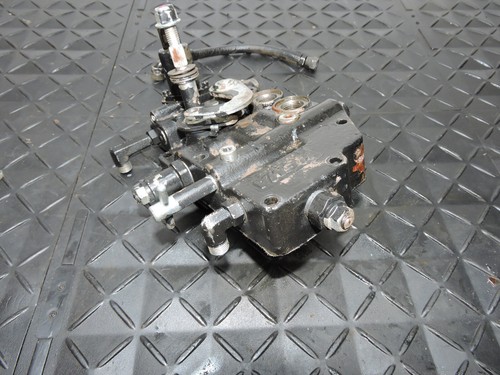 2011 3032E John Deere - Rockshaft Control Valve & Manifold LVA22676 LVA15586 #71 - Picture 8 of 17