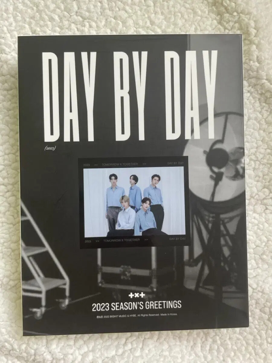 tomorrow x together 2023 season's greetings season's greetings