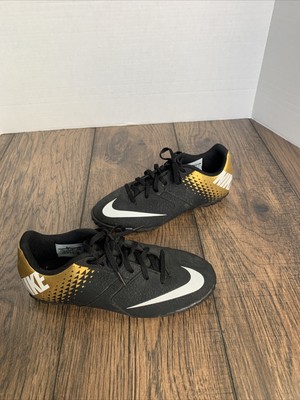Nike Bomba Youth Indoor Soccer Shoes 