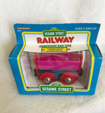 New VTG 1995 Tootsie Toy Sesame Street Hardwood Rail Car Brio Compatible READ