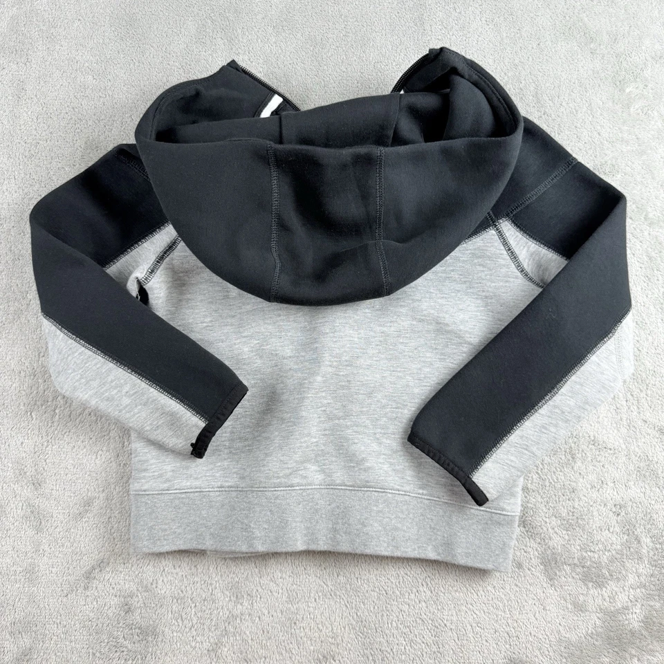 Jaqueta Nike infantil masculina 6/7 anos cinza preta colorblock zíper completo com capuz externa - Imagem 2 de 4