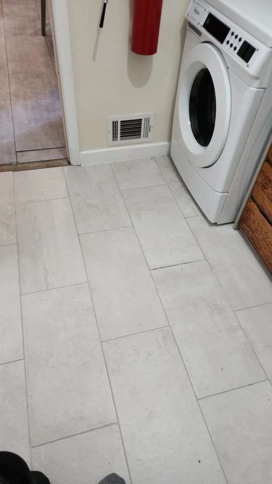 Lavadora de servicio comercial carga frontal Foto 2 de 4