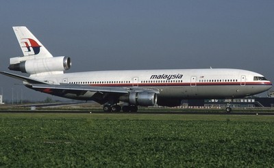 MO725   Aircraftslide/Dia   Malaysia Airlines  DC-10-30  9M-MAS   ''not cut''
