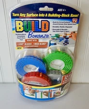 Build Bonanza As Seen on TV Flexible Building Block Base in Blue/Green/Red/Gray