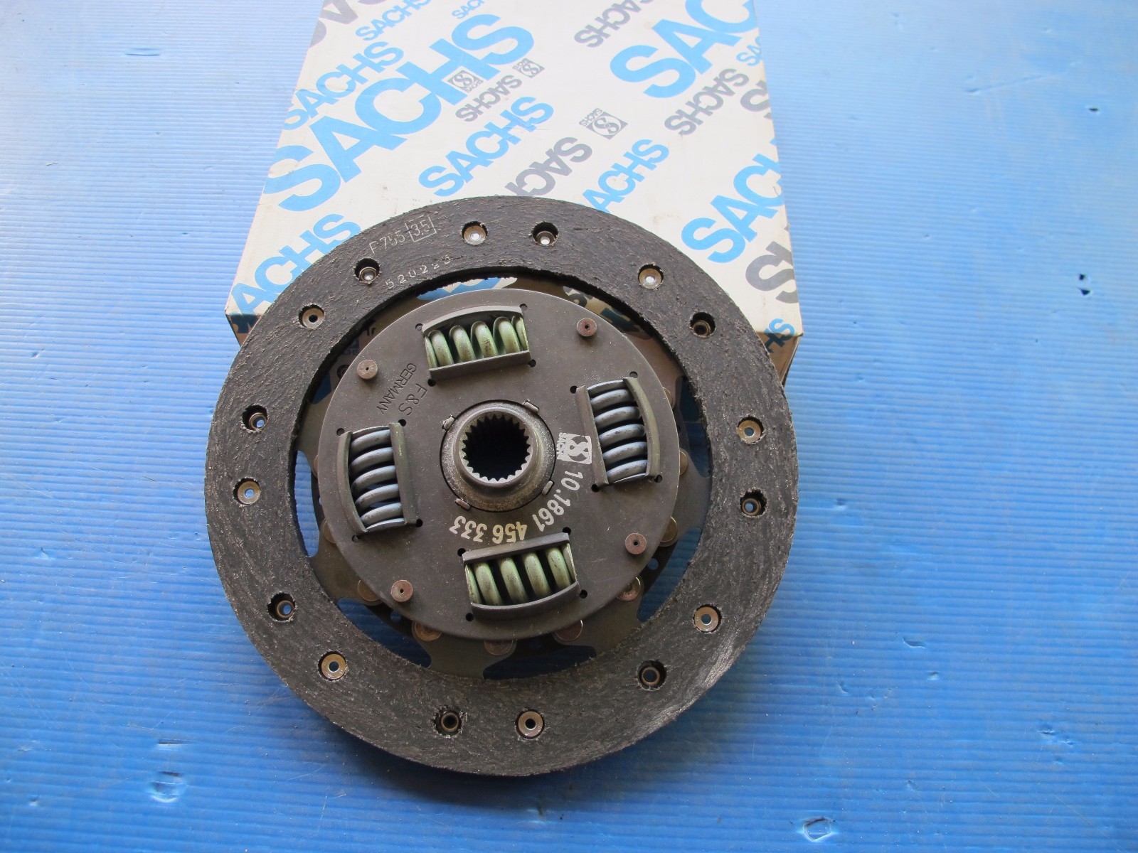 Disque d'embrayage Sachs contre le patinage sur Audi 80 et Santana