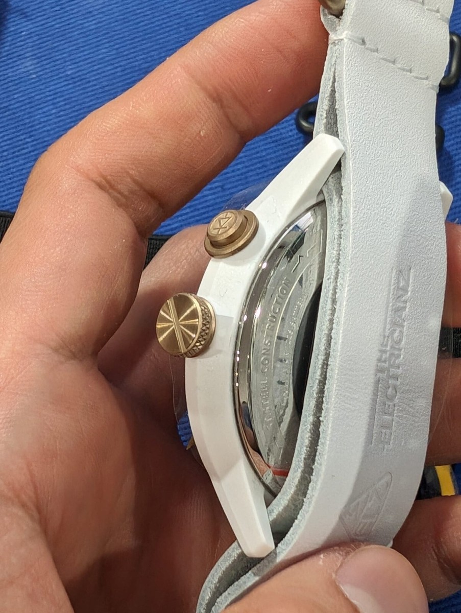 The Electricianz S.Now Gold White Limited Edition Watch Zz