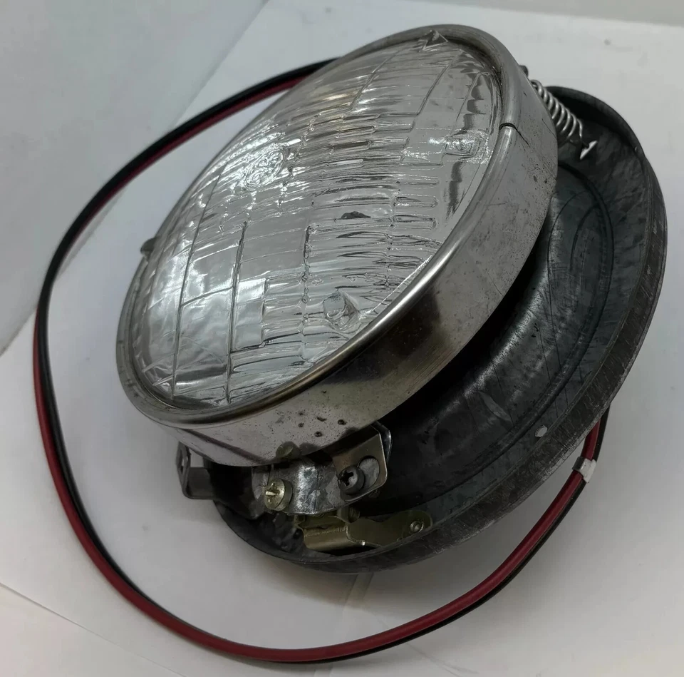 Chrysler Windsor New Yorker 1959 lámpara de cabeza izquierda de haz alto/bajo 1879805 nuevo de lote original Foto 2 de 4