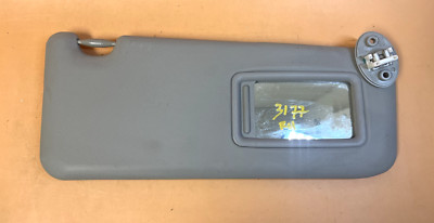 13 14 15 16 17 18 TOYOTA RAV-4 Sun Visor Right