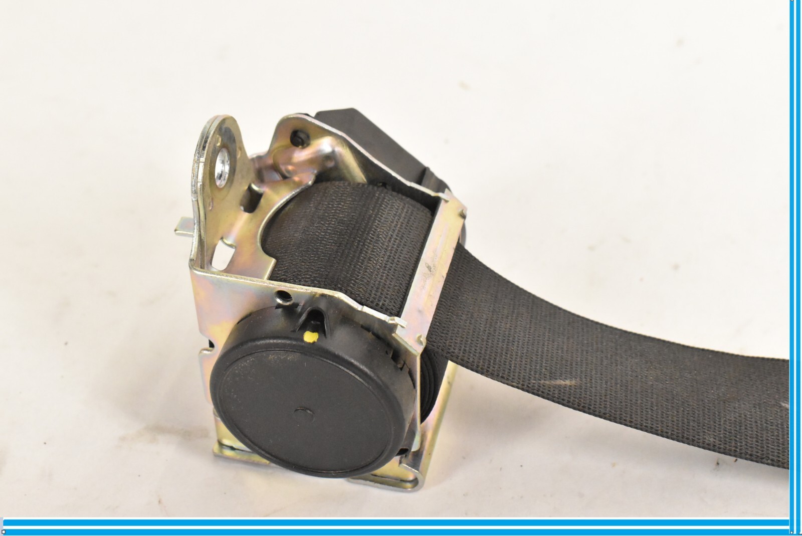 REAR OUTER SEATBELT RETRACTOR FITS RIGHT OR LEFT 2014-2020 MASERATI GHIBLI M157
