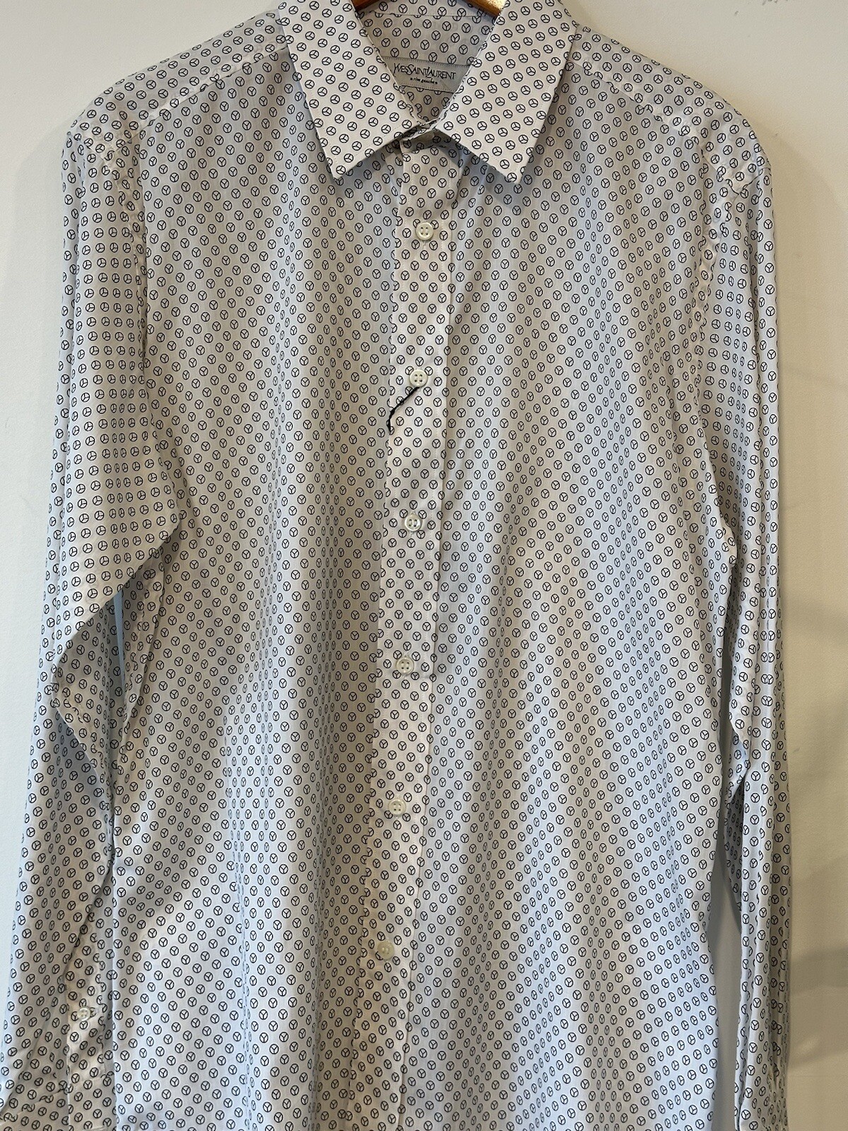 Camicia abbottonata nuova con etichette Yves Saint Laurent YSL bianca nera stampa geometrica taglia 41