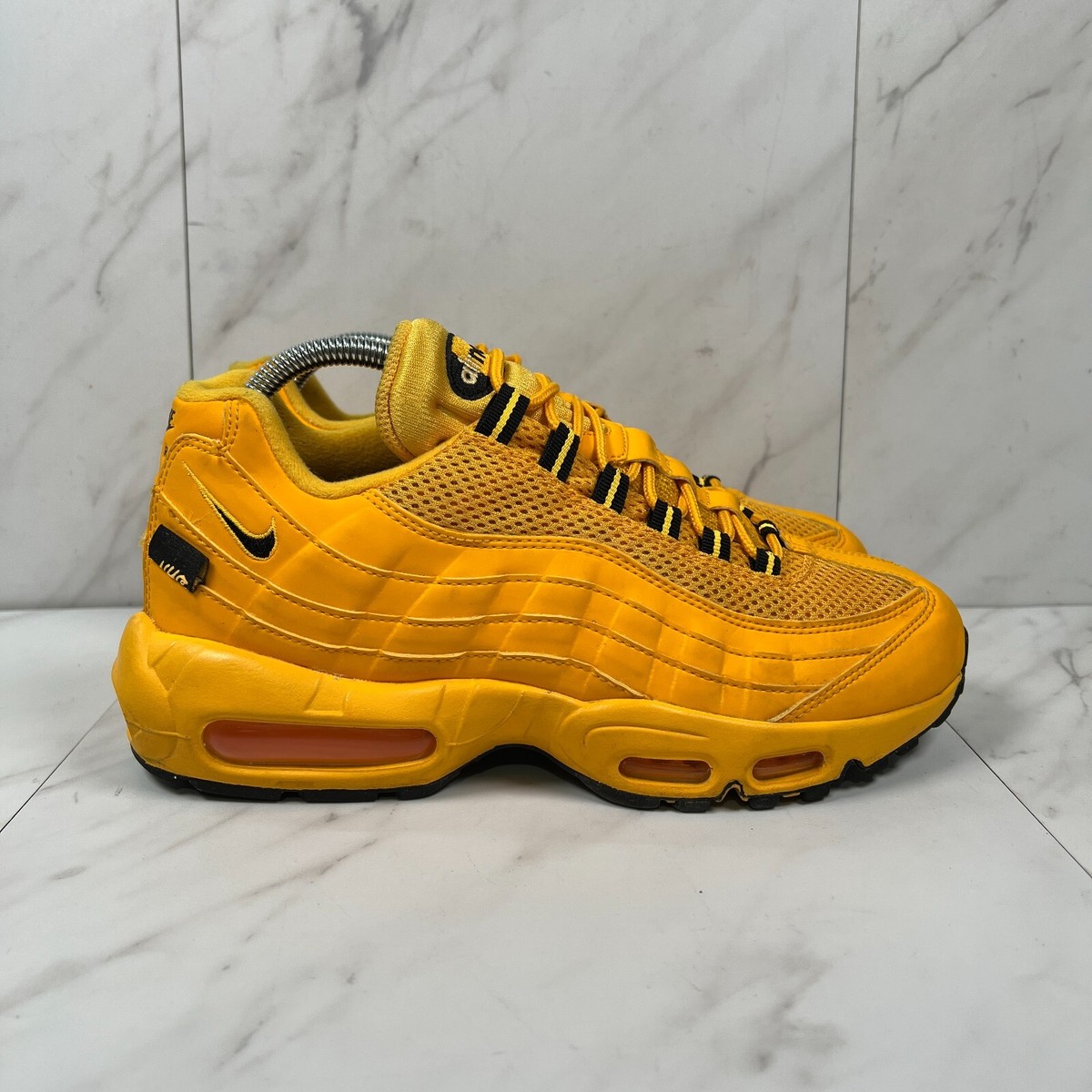 nike air max taxi yellow