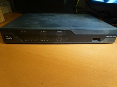 Cisco 888-SEC-K9 DSL-Modem (4 - port Switch) incl. Netzgerät