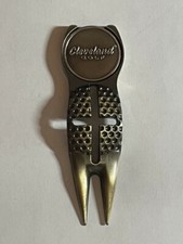 Crosshairs Divot Tool  Cleveland Golf 1" Coin Style Golf Marker - A Beauty 