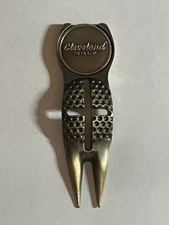 Crosshairs Divot Tool & Cleveland Golf 1" Coin Style Golf Marker - A Beauty!
