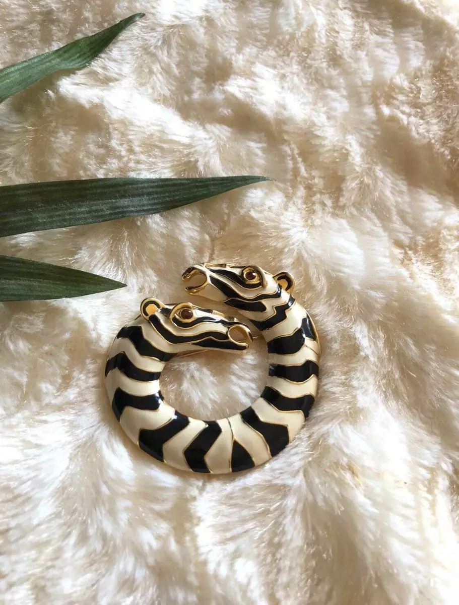 Zebra brooch shop