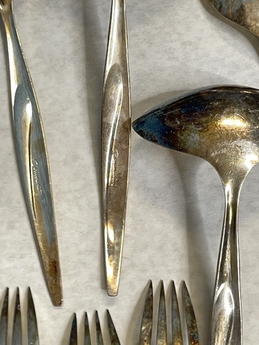 VTG Oneida Community Silverplate FLIGHT 27 Pieces Flatware Serving Spoon Forks - Picture 16 of 17