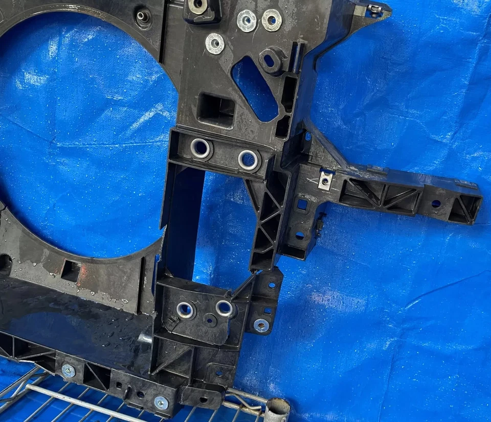 SOPORTE NÚCLEO RADIADOR INFINITI M37 M56 M35h Q70 Q70L 2011 - 2019 # ml3-rs423 Foto 3 de 4