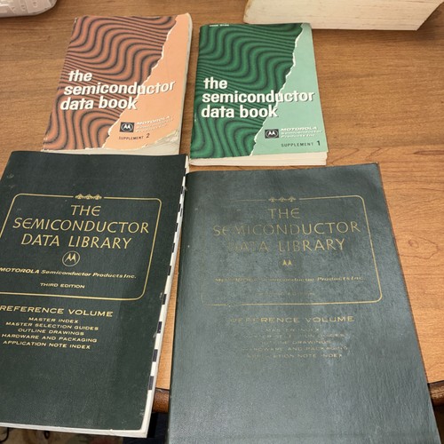 1966 Motorola The Semiconductor Lot  Data Book 2nd Edition 1966 Qty 4