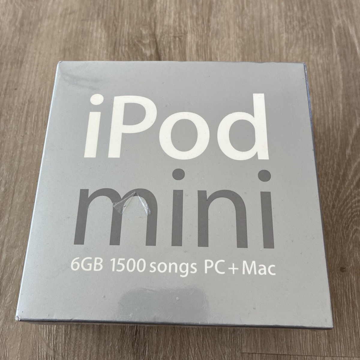VERY RARE! sealed NEW Silver iPod Mini 2nd gen 6gb in plastic